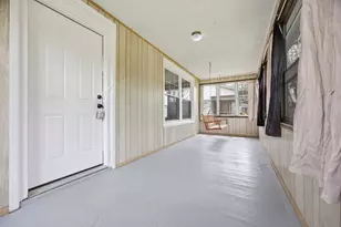 2132 9th St, Rockford, IL 61104 - Photo 3