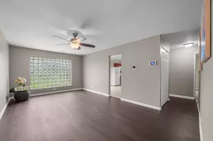 17550 Winston Ct, Country Club Hills, IL 60478 - Photo 3