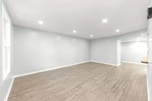 1010 Symphony Dr, Aurora, IL 60504 - Photo 9