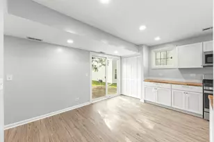 1010 Symphony Dr, Aurora, IL 60504 - Photo 7