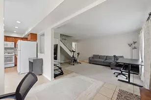 1784 Queensbury Cir, Hoffman Estates, IL 60169 - Photo 17