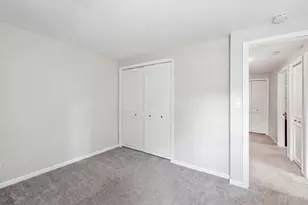 1784 Queensbury Cir, Hoffman Estates, IL 60169 - Photo 25