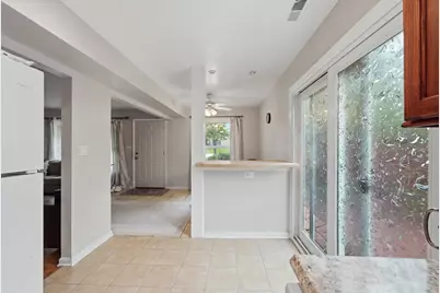 1784 Queensbury Circle #5714, Hoffman Estates, IL 60169 - Photo 3