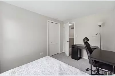 1784 Queensbury Circle #5714, Hoffman Estates, IL 60169 - Photo 29