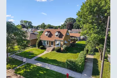 5800 Crain Street, Morton Grove, IL 60053 - Photo 3