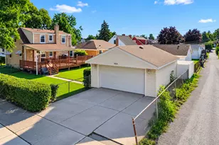 5800 Crain St, Morton Grove, IL 60053 - Photo 7