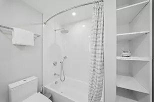 195 N Harbor Dr, Chicago, IL 60601 - Photo 25