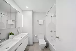 195 N Harbor Dr, Chicago, IL 60601 - Photo 23