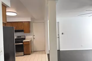 5700 W Montrose Ave, Chicago, IL 60634 - Photo 15
