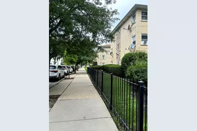 5700 W Montrose Avenue #1-C, Chicago, IL 60634 - Photo 3