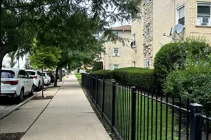 5700 W Montrose Ave, Chicago, IL 60634 - Photo 3
