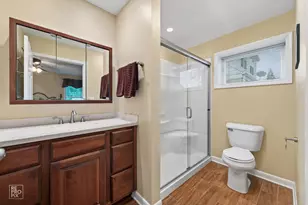 606 Banbury Ct, Roselle, IL 60172 - Photo 13