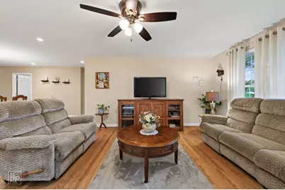 606 Banbury Court, Roselle, IL 60172 - Photo 15