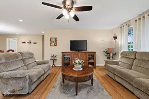 606 Banbury Ct, Roselle, IL 60172 - Photo 15