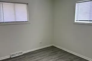 16612 Oxford Dr, Markham, IL 60428 - Photo 7