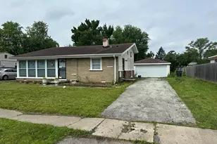 16612 Oxford Dr, Markham, IL 60428 - Photo 1