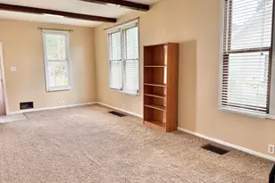 906 Van Buren St, Streator, IL 61364 - Photo 9