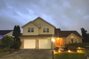 683 Primrose Ln, Matteson, IL 60443 - Photo 3