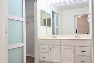 168 Holmes Way, Schaumburg, IL 60193 - Photo 17