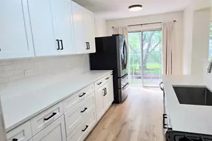 168 Holmes Way, Schaumburg, IL 60193 - Photo 5