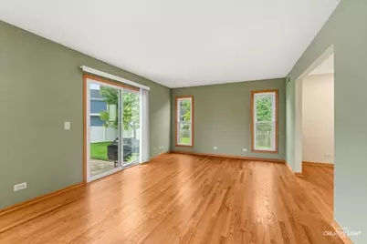 920 Fairfax Court, Elgin, IL 60120 - Photo 5