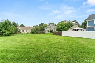 920 Fairfax Ct, Elgin, IL 60120 - Photo 27