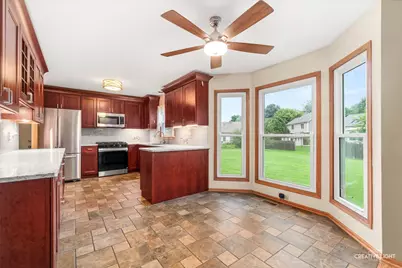 920 Fairfax Court, Elgin, IL 60120 - Photo 7