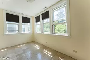 5325 W Montrose Ave, Chicago, IL 60641 - Photo 9
