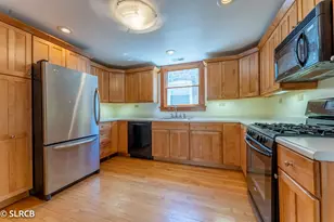 5325 W Montrose Ave, Chicago, IL 60641 - Photo 5