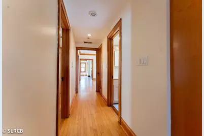5325 W Montrose Avenue #2, Chicago, IL 60641 - Photo 11