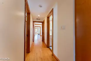 5325 W Montrose Ave, Chicago, IL 60641 - Photo 11