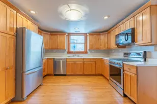 5325 W Montrose Ave, Chicago, IL 60641 - Photo 23