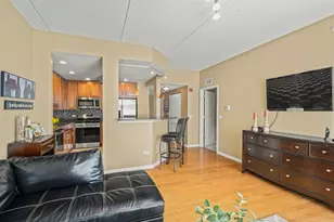 855 E 22nd St, Lombard, IL 60148 - Photo 7