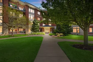 855 E 22nd St, Lombard, IL 60148 - Photo 1