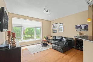 855 E 22nd St, Lombard, IL 60148 - Photo 5