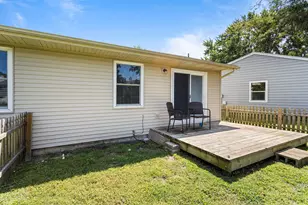 2135 Ivy Ct, Champaign, IL 61821 - Photo 5