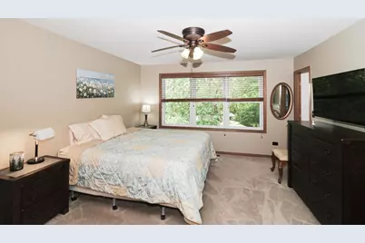 1324 Nantucket Court, Carol Stream, IL 60188 - Photo 15