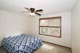 1324 Nantucket Ct, Carol Stream, IL 60188 - Photo 19
