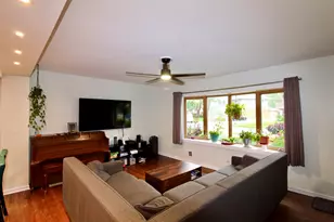 11555 S Lee Rd, Alsip, IL 60803 - Photo 5