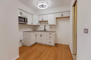 12109 S Indiana Ave, Chicago, IL 60628 - Photo 9