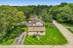 239 Vista Rd, Lake Zurich, IL 60047 - Photo 27