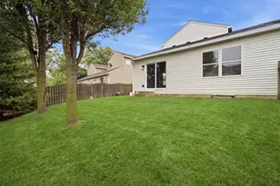 510 S Annandale Dr, Lake in the Hills, IL 60156 - Photo 19