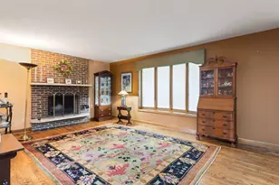 1937 Nottingham Ln, Wheaton, IL 60189 - Photo 9
