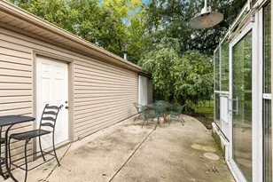 1937 Nottingham Ln, Wheaton, IL 60189 - Photo 29