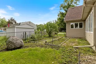 1937 Nottingham Ln, Wheaton, IL 60189 - Photo 31