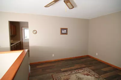 212 Valley View Drive, Orangeville, IL 61060 - Photo 9