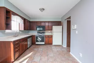 10 Briarcliff Ct, Bourbonnais, IL 60914 - Photo 9