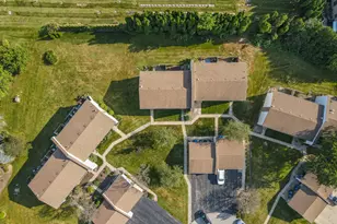 10 Briarcliff Ct, Bourbonnais, IL 60914 - Photo 33