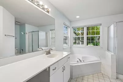 17116 W Cunningham Court, Libertyville, IL 60048 - Photo 13