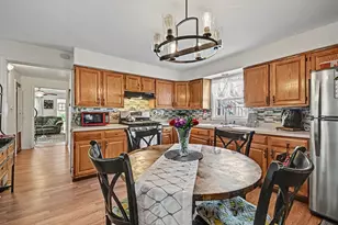404 N River St, Batavia, IL 60510 - Photo 9